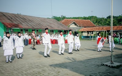 UPACARA HUT RI KE-77